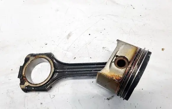 Mercedes-Benz C W203 Piston with connecting rod