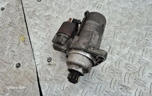 Skoda Octavia Mk2 (1Z) Starter motor 02M911024A