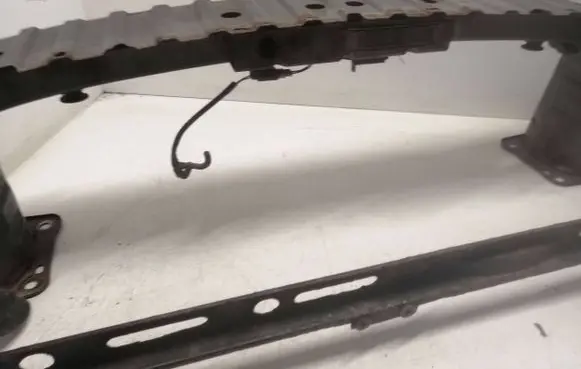 Ford C-MAX I Front bumper cross member