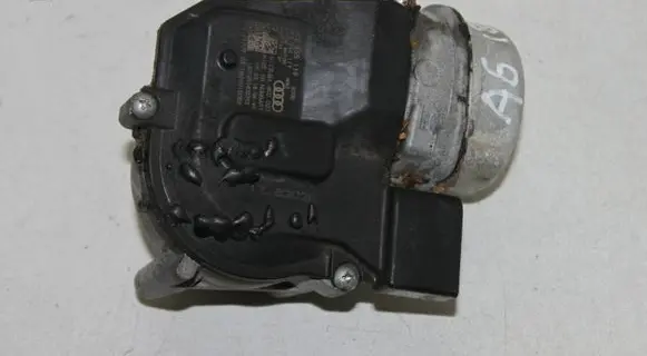 Audi A6 S6 C8 4K Front wiper linkage and motor 4K2955119