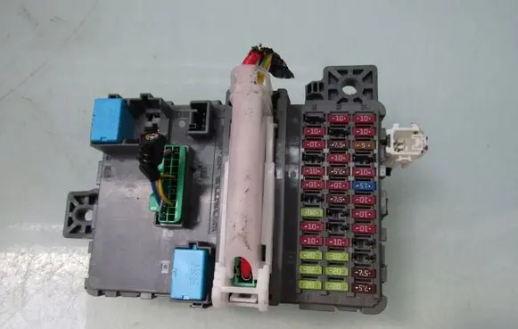 Honda Jazz IV GR Fuse box set TZAE010