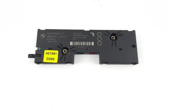 BMW 3 E90 E91 Aerial antenna amplifier 9193841 65209193841 10819610
