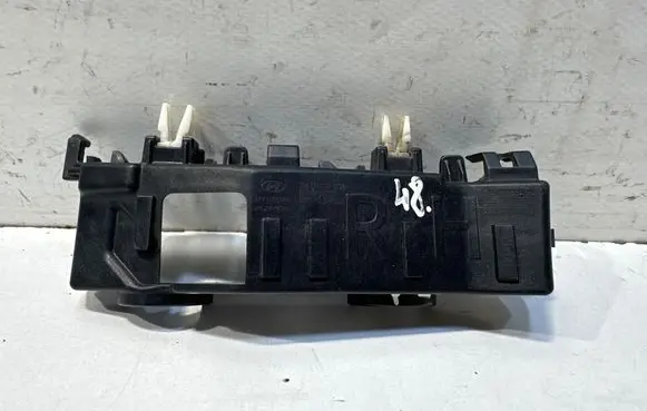 Hyundai Tucson TL Front bumper mounting bracket 86516D7000