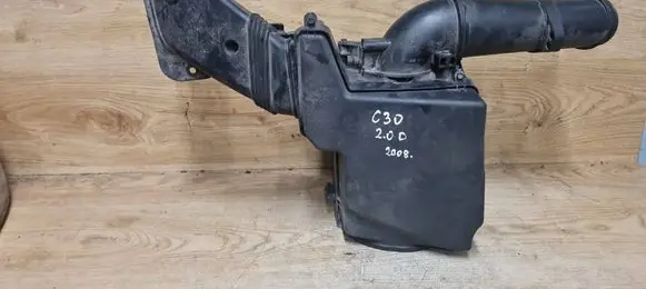 Air filter box