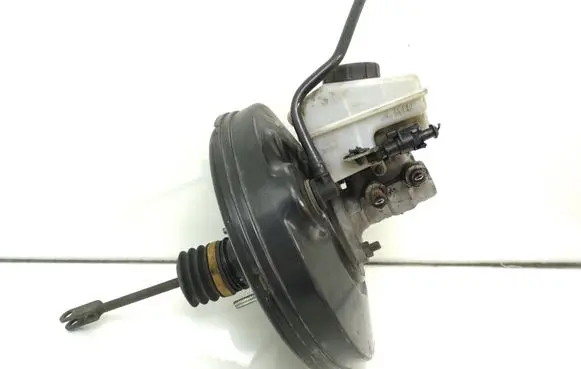 Opel Zafira B Brake booster 360573521 13142362
