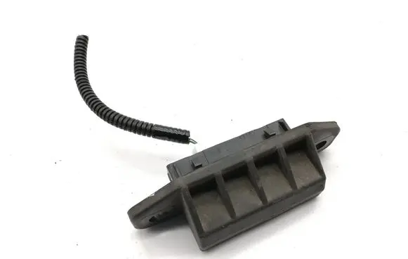 Toyota Yaris Tailgate/boot open switch button 