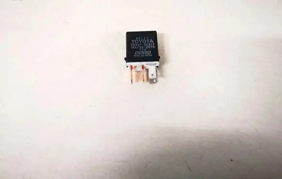 Toyota Yaris Verso Other relay 9098702012 90987-02012