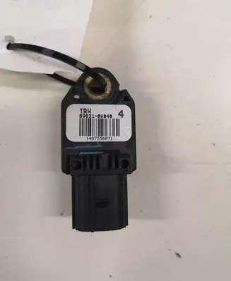Toyota Corolla Verso AR10 Airbag deployment crash/impact sensor 898310W040