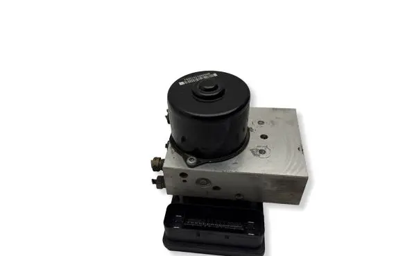 Volvo V70 ABS Pump 30714956