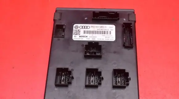 Audi A4 S4 B8 8K Comfort/convenience module 8K0907063D
