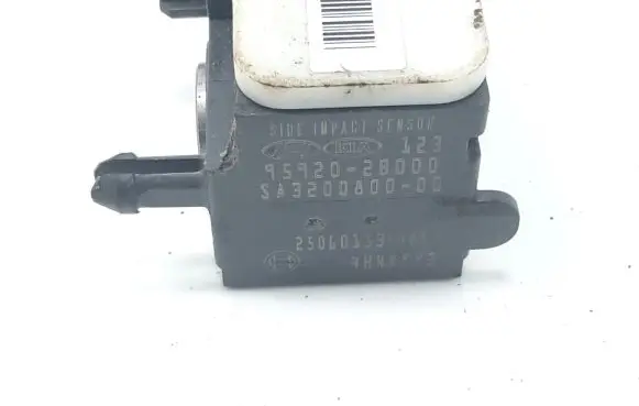 Hyundai Santa Fe Airbag deployment crash/impact sensor 959202B000