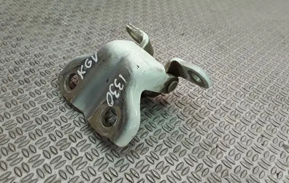 SsangYong Kyron Rear door upper hinge