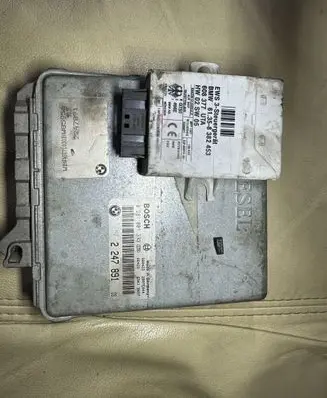 BMW 5 E39 Engine ECU kit and lock set 0281001373 2247891