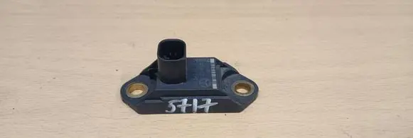 Mercedes-Benz E W211 Airbag deployment crash/impact sensor 0025426918 03W28