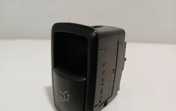 Mercedes-Benz R W251 Tailgate opening switch A2518201210 03127150 67925