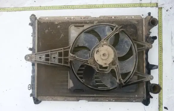 Fiat Tempra Radiator cooling fan shroud