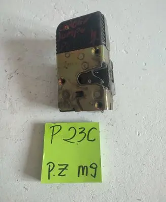 Citroen Jumpy Front door lock 482149