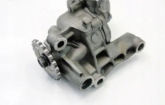 Skoda Fabia Mk3 (NJ) Oil pump 045115105C