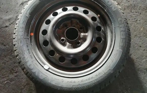 Hyundai Matrix R15 spare wheel 529102D000