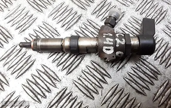 Fuel injector