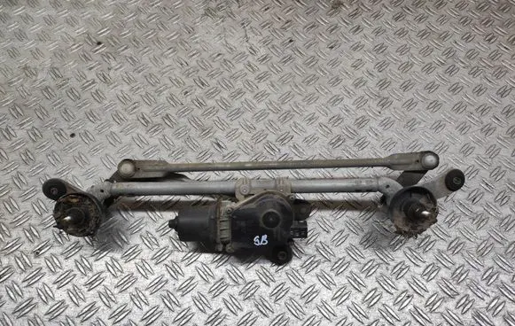 Nissan Qashqai Front wiper linkage and motor XX21 C003 0822