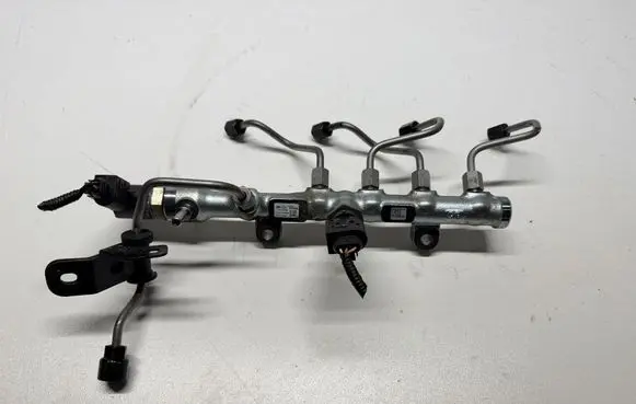 KIA Ceed Fuel main line pipe 314002U200
