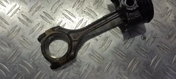Honda Jazz Piston with connecting rod