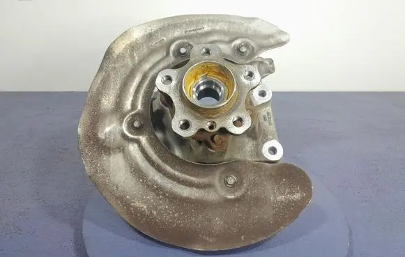 BMW X3 E83 Front wheel hub spindle knuckle 6871030