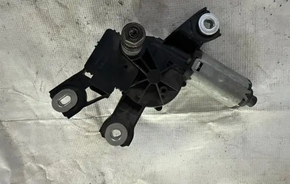 Volkswagen PASSAT B6 Rear window wiper motor 3C9955711A 53032812 155014863