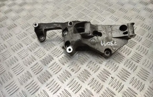 Peugeot 3008 II Engine mounting bracket 9809714680