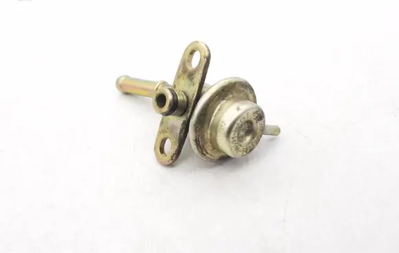 Toyota Sequoia (XK30-XK40) Fuel pressure regulator 2328050050
