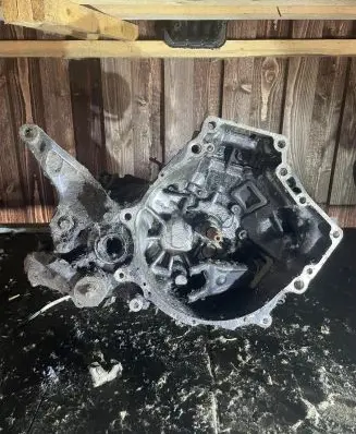 Mazda 626 Manual 5 speed gearbox G562K1 G562
