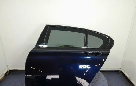 Audi A4 S4 B7 8E 8H Rear door
