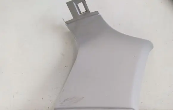 (D)pillar trim (top)