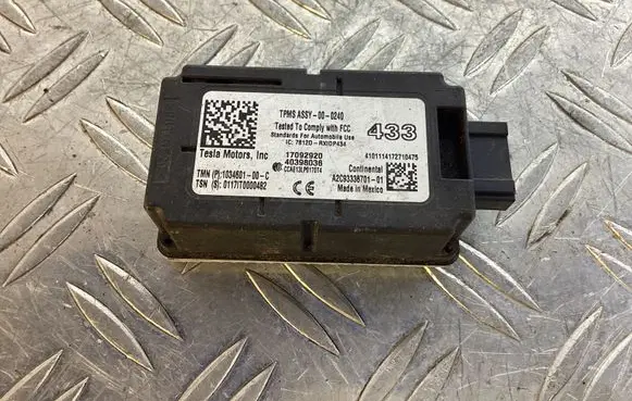 Tesla Model S Tire pressure control unit 103460100C