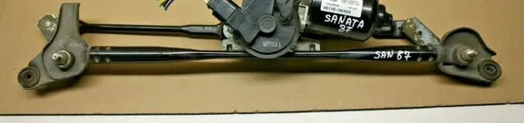Hyundai Sonata Front wiper linkage and motor 981103K000