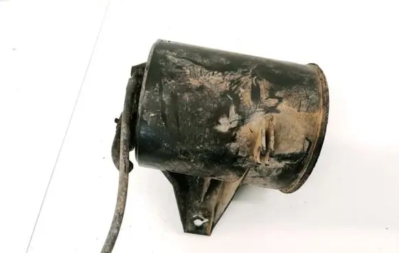 Active carbon filter fuel vapour canister