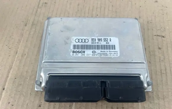 Audi A4 S4 B6 8E 8H Engine control unit/module 8E0909552R 0261208237 1039S00000