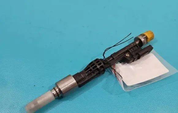 BMW X5 E70 Fuel injector 0261500109 IMPRK1369800