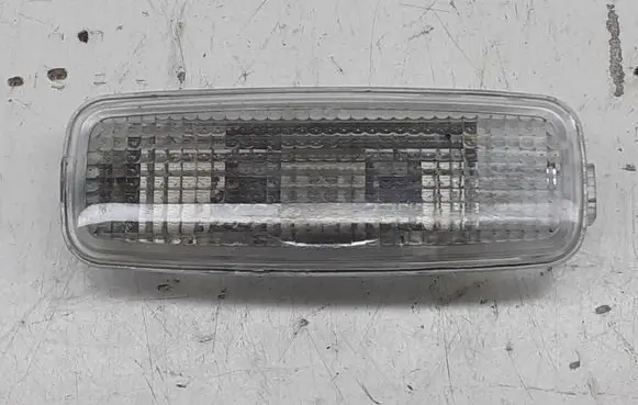 Audi A6 S6 C6 4F Front seat light 4D0947105A