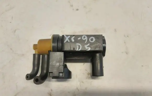 Volvo XC90 Valve vacuum 31339808-JLK01