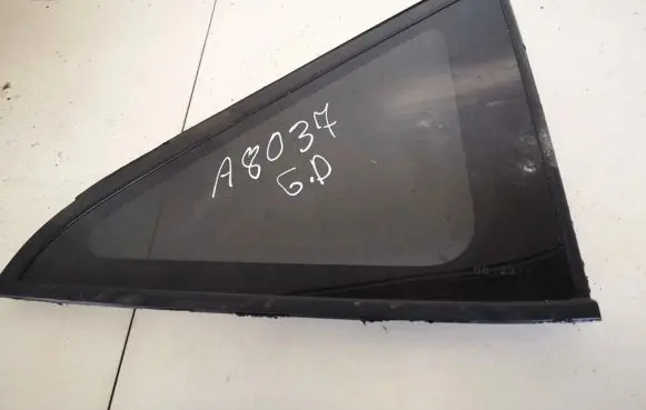 Nissan Murano Z50 Rear side window