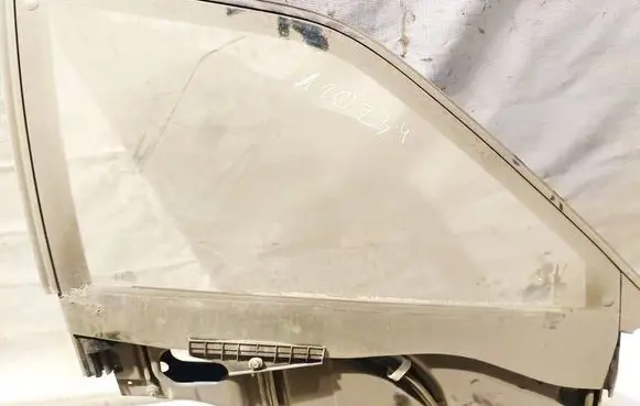 Audi 80 90 S2 B4 Front door window glass four-door AS2