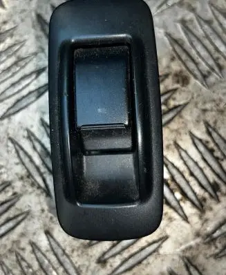 Toyota Corolla Verso AR10 Electric window control switch 54035228