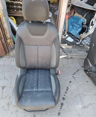 Citroen C4 II Front passenger seat PRAWY