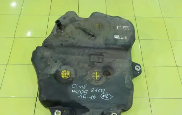 Mercedes-Benz C W205 AdBlue liquid reservoir A2054706901