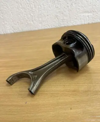BMW 5 F10 F11 Piston 089203 D5919