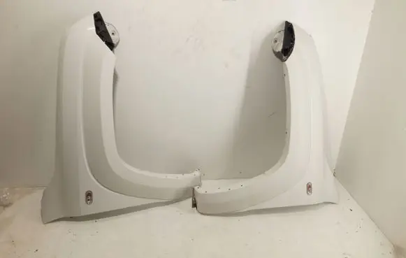 Volkswagen Amarok Fender 2G0821103