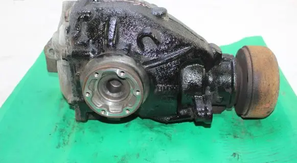BMW X3 E83 Rear differential 7575381