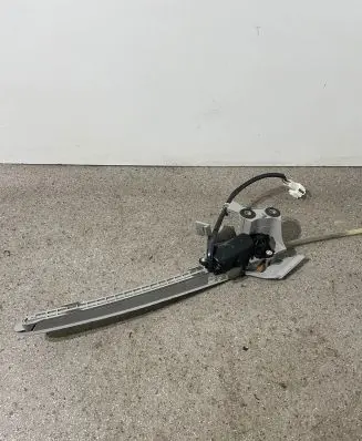 Mercedes-Benz E W212 Curtain motor A2128203042